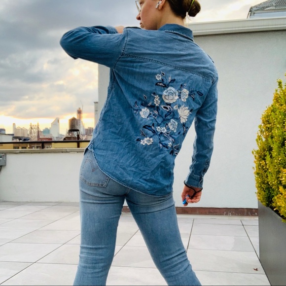 AEO Embroidered Floral Oversized Shirt Jean Top - Picture 5 of 16